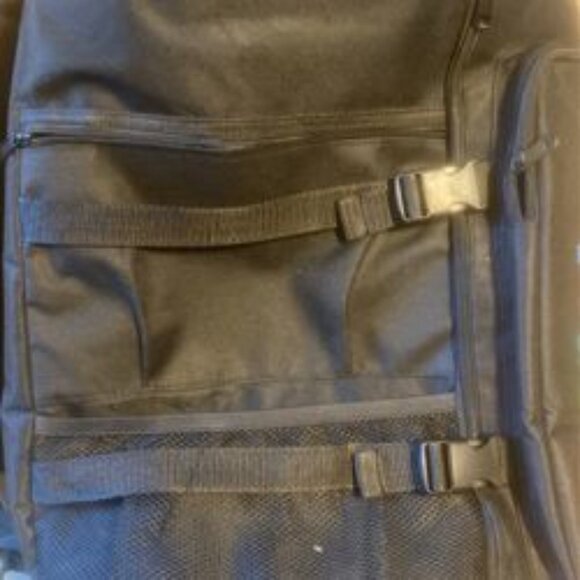 Space Invaders Backpack - Picture 2 of 4